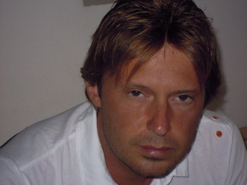 andrewcar27's profile picture. 