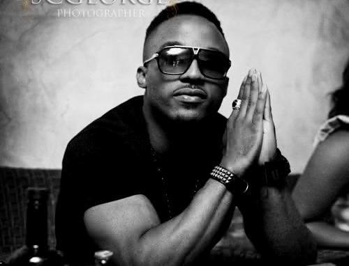 Am Iyanya onoyom mbuk born in calabar.cross river state,speaks English and Efik.likes to write songs and hang out at Karaoke bars. Also luv 2 dance n luv my BOO