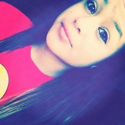 Profile Picture of Anna Gonzales (@annalee__) on Twitter