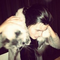 Julia (@juliavanos) 's Twitter Profile