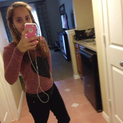 @CodySimpson, @allisimpson, @BillyUnger and @HunterHayes. 'Nuff said. Cody followed on 1/30/13