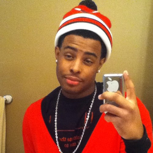 kik me:@thereal_tsk and thats it