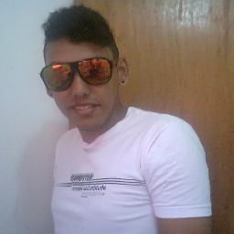 Um sorriso é ha curva mais bonita em uma pessoa!!!        SEGUI AI Q EU SIGO DE VOLTA...