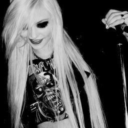 pmorais_cris's profile picture. 