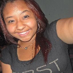 Filha de Deus!
Irritαntə ◦ Possəssivα ◦ Ciúməntα & Orgulhosα ◦ #Ousadia&Alegria hehe