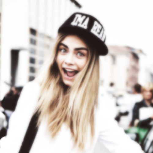You want to know who's beautiful? Don't read the first word again because it's Cara Delevingne.