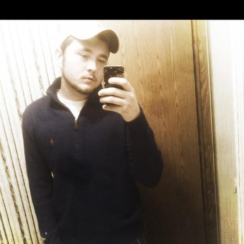 clay_beegs12345's profile picture. 