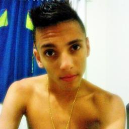 Tenha fé porque até no lixão nasce flor ♫