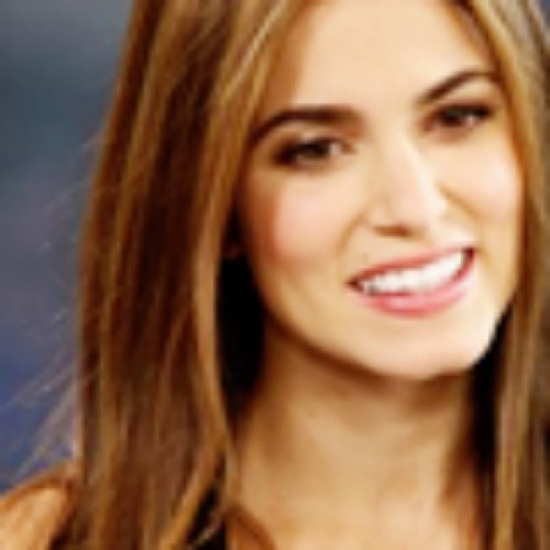 My name is Rosalie Hale i am Bi, looking for my mate. Beware im a bitch with attitude but i can be nice if i choose to.