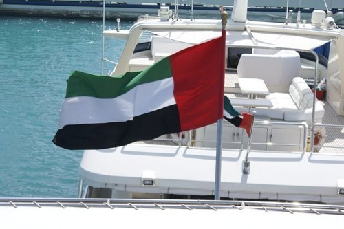 Well educated and looking for fun. Am from dubai looking for pleasure as well;) Follow me and ill send you my BBM.