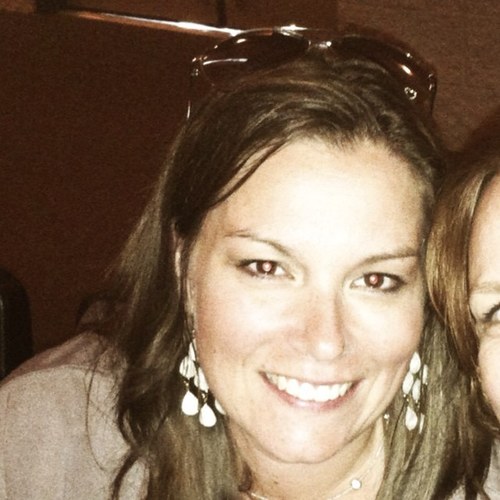 Mom, Wife who loves to laugh, have fun, and try new things...work hard, play harder.