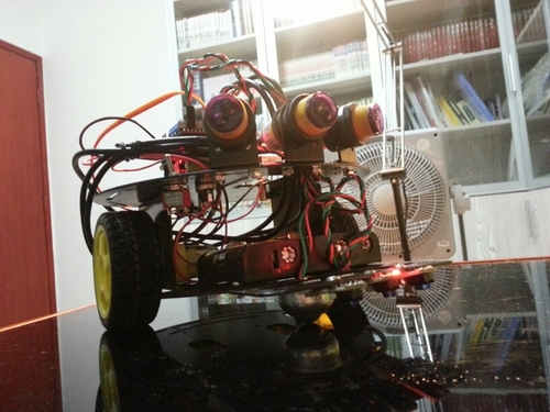 fang2tchewling's profile picture. 