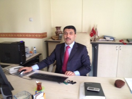 Öğretmen-Girişimci. Geçmişte.       Çankırı İGM başkanı(2005-2014) OKAP Meclis üyeliği. Kuzka yön kur üyeliği . Çatso yönetim kur üy. Yakınkent OSB yön kur üyel