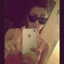 SergeevaOlya1's profile picture. общительная. да и красивая, люблю танцевать....:-) Обожаю  открытых людей..с которыми легко общаться...фолловлю взаимно............http://t.co/Hl8VNDrW