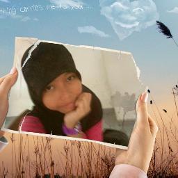 kurniawati_iin1's profile picture. menjalankan kehidupan dengan semangat, dan penuh dengan ibadah dan taqwa kepada Allah SWT. 
keep spritt indah 
:D