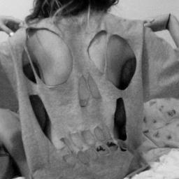'La vida es sueño, y los sueños, sueños son.' ¿A esto llamáis vida? En un infierno que mi propia mente creó. P.I: 56. P.A:53. M1:45. MF:40.