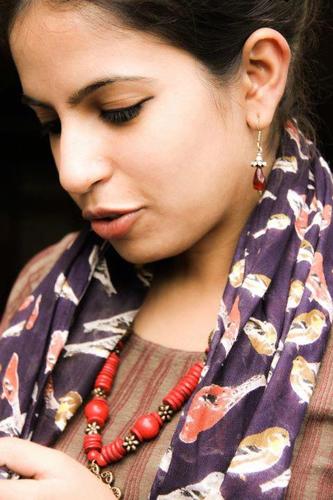 LittleQuibbles's profile picture. Quintessentially Curious