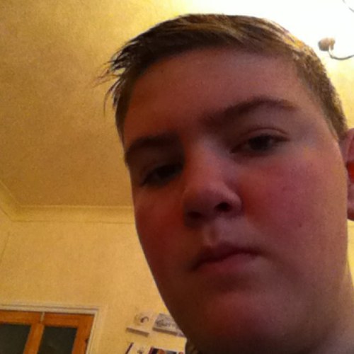 dylancockshott's profile picture. I follow back