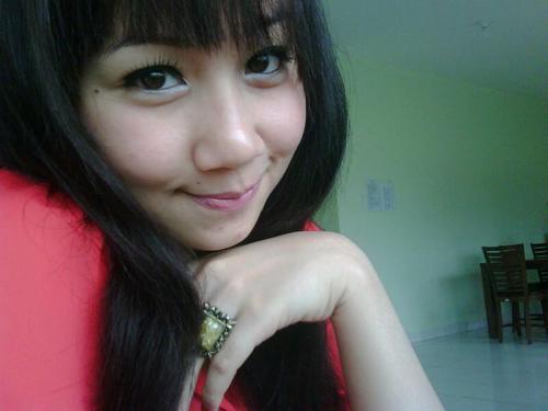 indriiinovita's profile picture. Jawaban bagi apapun permasalahan kita, bukanlah kekuatiran tetapi percaya kepada Tuhan dan berdoa = Filipi 4:6 
† In the name of Jesus