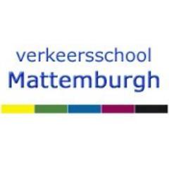 @Mattemburg Vraag #gratis en vrijblijvend een #proefles aan! Dé #rijschool van NL waar je sneller slaagt en dus goedkoper! #rijbewijs #rijles