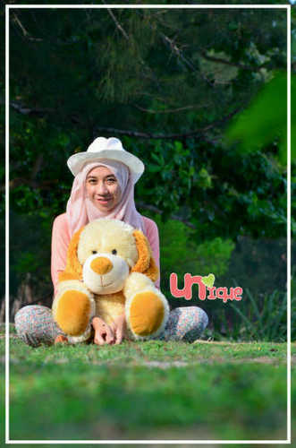 aaayyyiiiee's profile picture. Simple woman