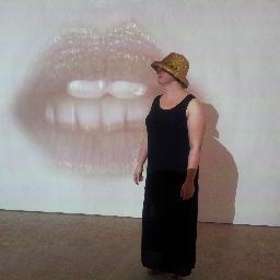 paulavan's profile picture. 