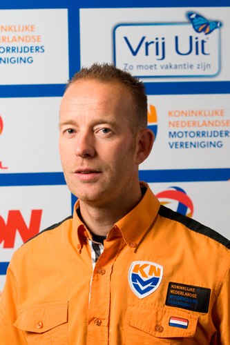 KNMV bondscoach motocross Marcel Hartman. Twittert over de talentselectie motocross. Talent naar de Top!
