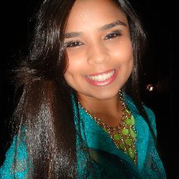 morena - 17 anos - namorando - universitária - carinhosa - meiga - piqinininha *-*