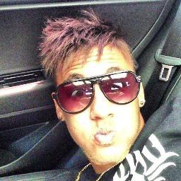 As vezes nos perguntamos o motivo do amor,mais as vezes sem motivos você já está amando ! Te Amo Njr ♥