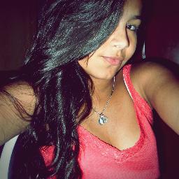 Nunca espere. Nunca insista. Nunca pergunte. E nunca apresse. Basta deixar fluir. Se for para ser, isso vai acontecer. (:
http://t.co/ENlbUjgt