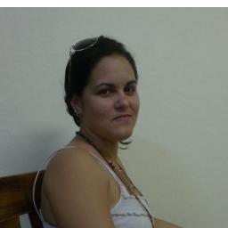 Periodista en @EmisoraCMHS 
Remediana y cubana.