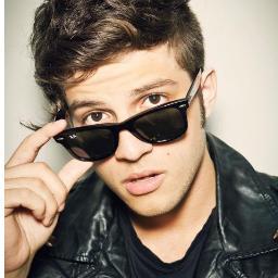 ''Ele faz com que eu me sinta a vida de novo, quando ninguém mais é capaz de fazer isso.''  @ChayLeao!