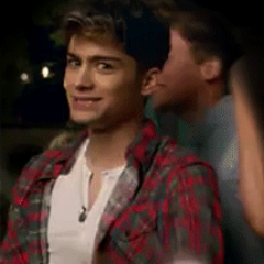 FC do 1D, sego todos de volta :P @OneDirection @ZaynMlaik @Real_Liam_Payne @Harry_Styles @NiallOfficial @Louis_Tomlinson