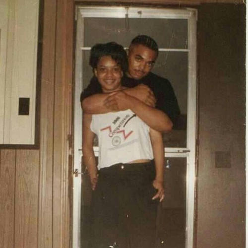 Born & raised in Louisiana, mother, Army Spouse of a Veteran Living in Virginia,Gemini, Love people & All types of Music .God https://t.co/yU8oadspt4 Always.