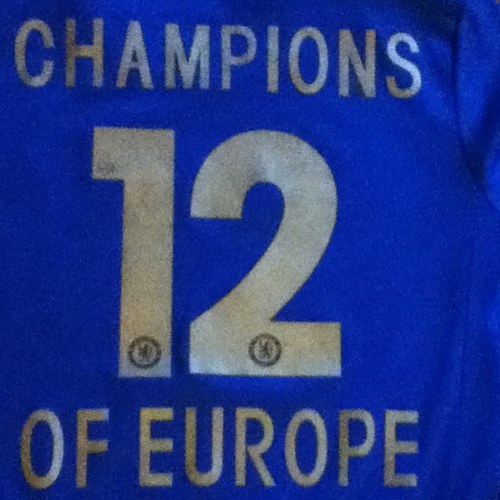 big chelsea fan and love footy 