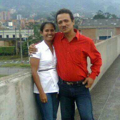 Soy tecnico en electricidad y electronica, trabajo en PETROWORKS S.A Soy sociable y agradable, me gustan las personas sinceras y espontaneas