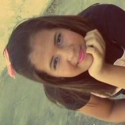 Levanta e segue em frente. (y) 
Louca mas Amoo @_BrennaC sempre (yn)