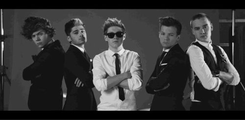 Amy tonge♥ 17:)  Follow and I'll follow back #teamfollowback  :D      one direction♡
 ♥    add-2A660A9E