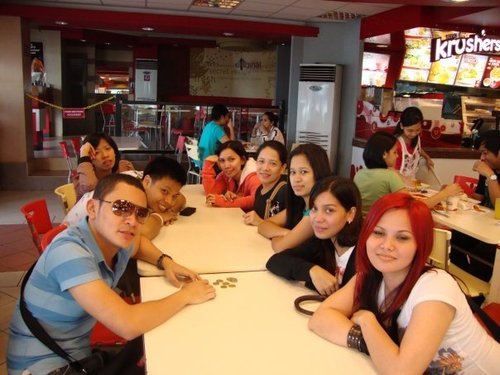 karennuyles's profile picture. 