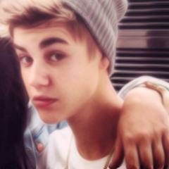 ´´ justin miley e chay é vida, beijão ´´
