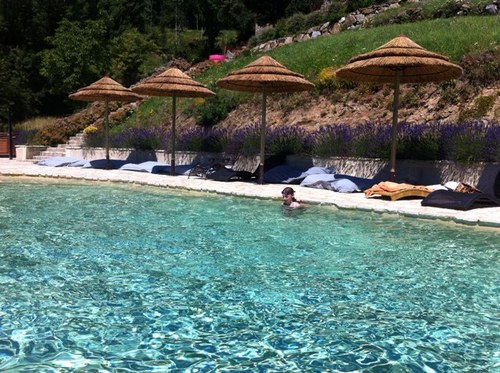Chambre d'hotes piscine,spa, sauna. Un endroit au calme et tranquille
Le HAMEAU de la MURE
http://t.co/2I6xS3Ud