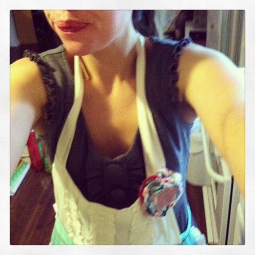 Blogger. Eater. Picture taker. Loves food and travel. Pretty into crossfit