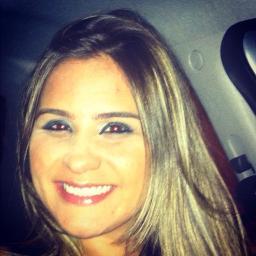 Uma Menina Mulher, do signo de Peixes, Estudande de Medicina de personalidade forte e sempre misteriosa, gentil e amiga daqueles que a rodeiam.