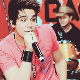 Porque se me perguntar, quem eu respiro é você, se for pra escolher o céu ou a terra, respondo você ! @luansantana ♥ Adm = Letícia :3 ' Since : 17/10/12 *-* '