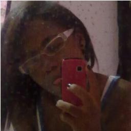 Não ligo que me olhem da cabeça aos pés..porque nunca farão minha cabeça e nunca chegarão aos meus pés (y'