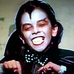 ¡Bienvenidos a mi morada ñaca ñaca! Aquí es donde Chiquidrácula inventa las formas de dar meeello. ¡AY NANITA! (Parody) Contacto: chistesangron@gmail.com