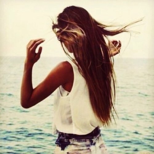 Belieber, Directioner(0/5),Jonatic,I follow back. Just a normal fangirl. Beadlesbabe Vampire Diaries, PLL. @LittlecBeadles followed me 11/07/11