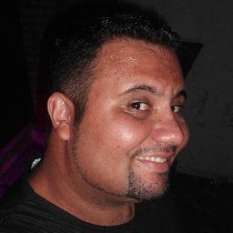 Fisioterapeuta, ministro de musica e futuro da eucaristia católico,banda Aliança de musica para casamentos e cerimonias, Firme na fé e amado por Maria