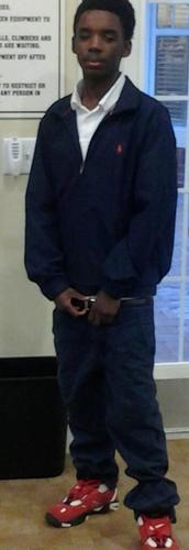 since im a free man every body follow me will follow back!!