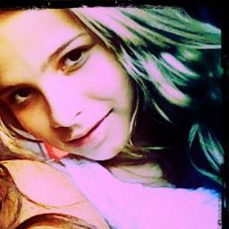Primeiro Fã clube oficial da nossa linda Babi Delazári. Babi te amamos muito ♥